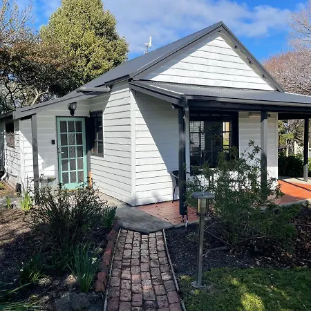 Gaol House Cottages Bicheno Exterior photo